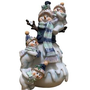 Source Unknown Snowman Family Figurine - Blue and Green Accents